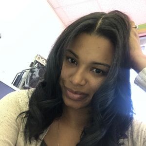 Meet your Posher, Christine